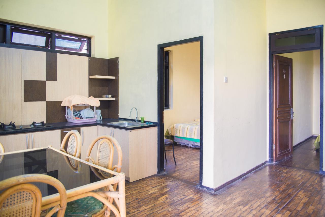 Foresta Inn Family Resort Prigen Εξωτερικό φωτογραφία