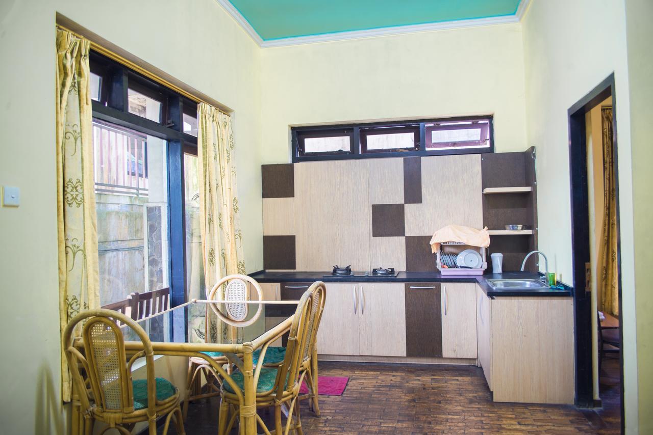 Foresta Inn Family Resort Prigen Εξωτερικό φωτογραφία