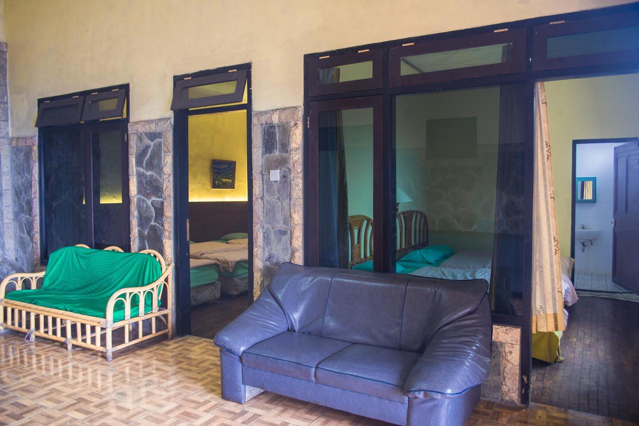Foresta Inn Family Resort Prigen Εξωτερικό φωτογραφία