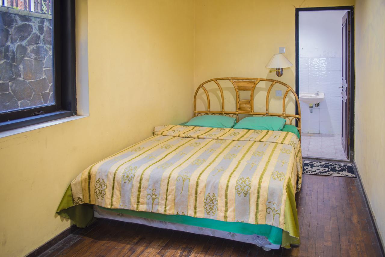 Foresta Inn Family Resort Prigen Εξωτερικό φωτογραφία