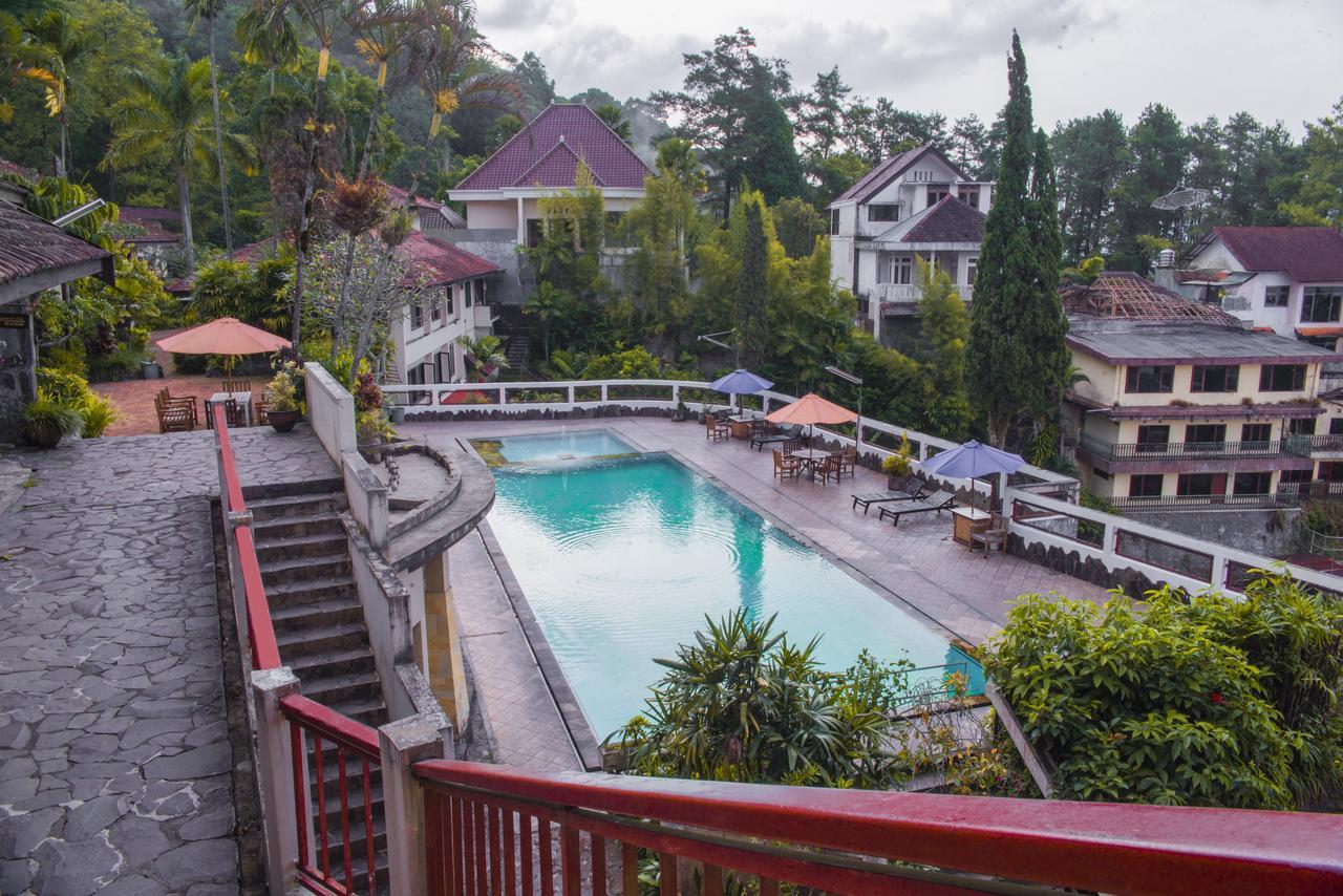 Foresta Inn Family Resort Prigen Εξωτερικό φωτογραφία